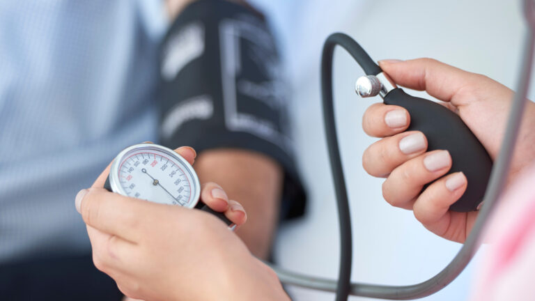 How To Manage High Blood Pressure