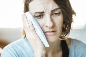 Woman with toothache