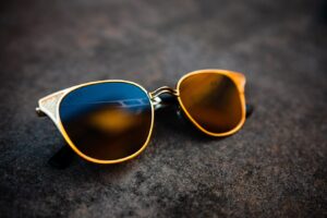 Gold frame sunglasses | Eye Health